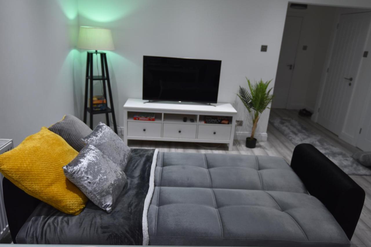 Cozy! 2-Bedroom Exclusive Apartment Near Bristol City Centre Easton Speedwell Sleeps Upto 6 Bagian luar foto