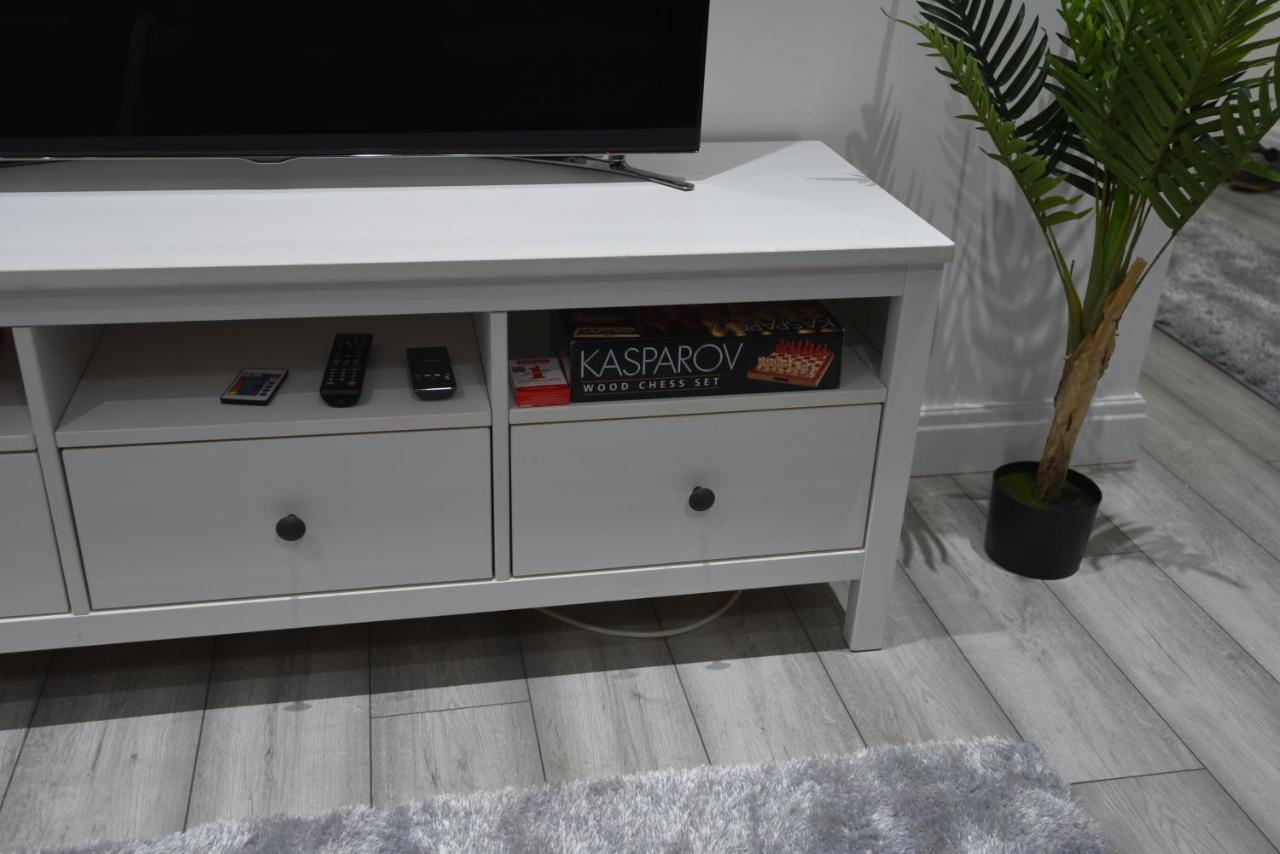 Cozy! 2-Bedroom Exclusive Apartment Near Bristol City Centre Easton Speedwell Sleeps Upto 6 Bagian luar foto