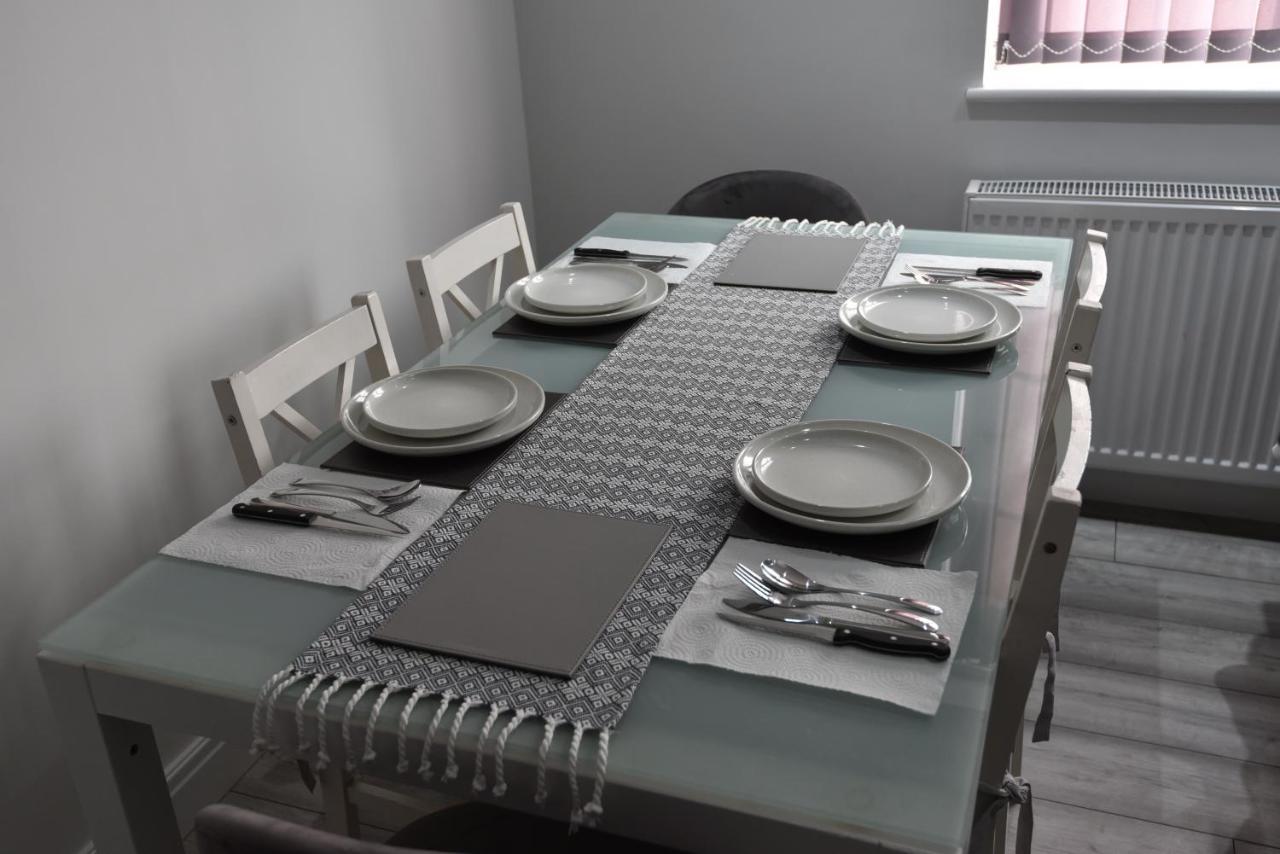 Cozy! 2-Bedroom Exclusive Apartment Near Bristol City Centre Easton Speedwell Sleeps Upto 6 Bagian luar foto
