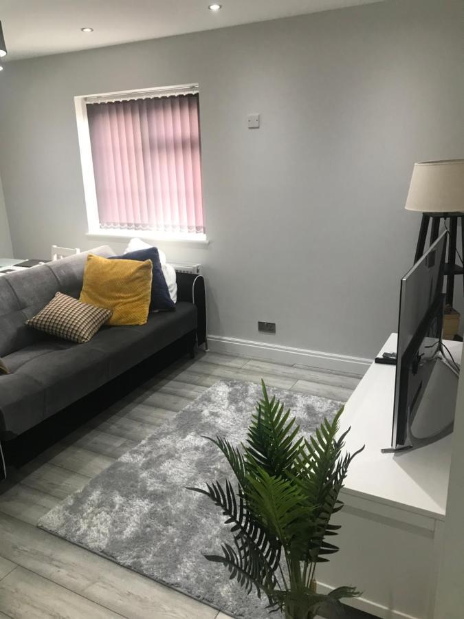 Cozy! 2-Bedroom Exclusive Apartment Near Bristol City Centre Easton Speedwell Sleeps Upto 6 Bagian luar foto